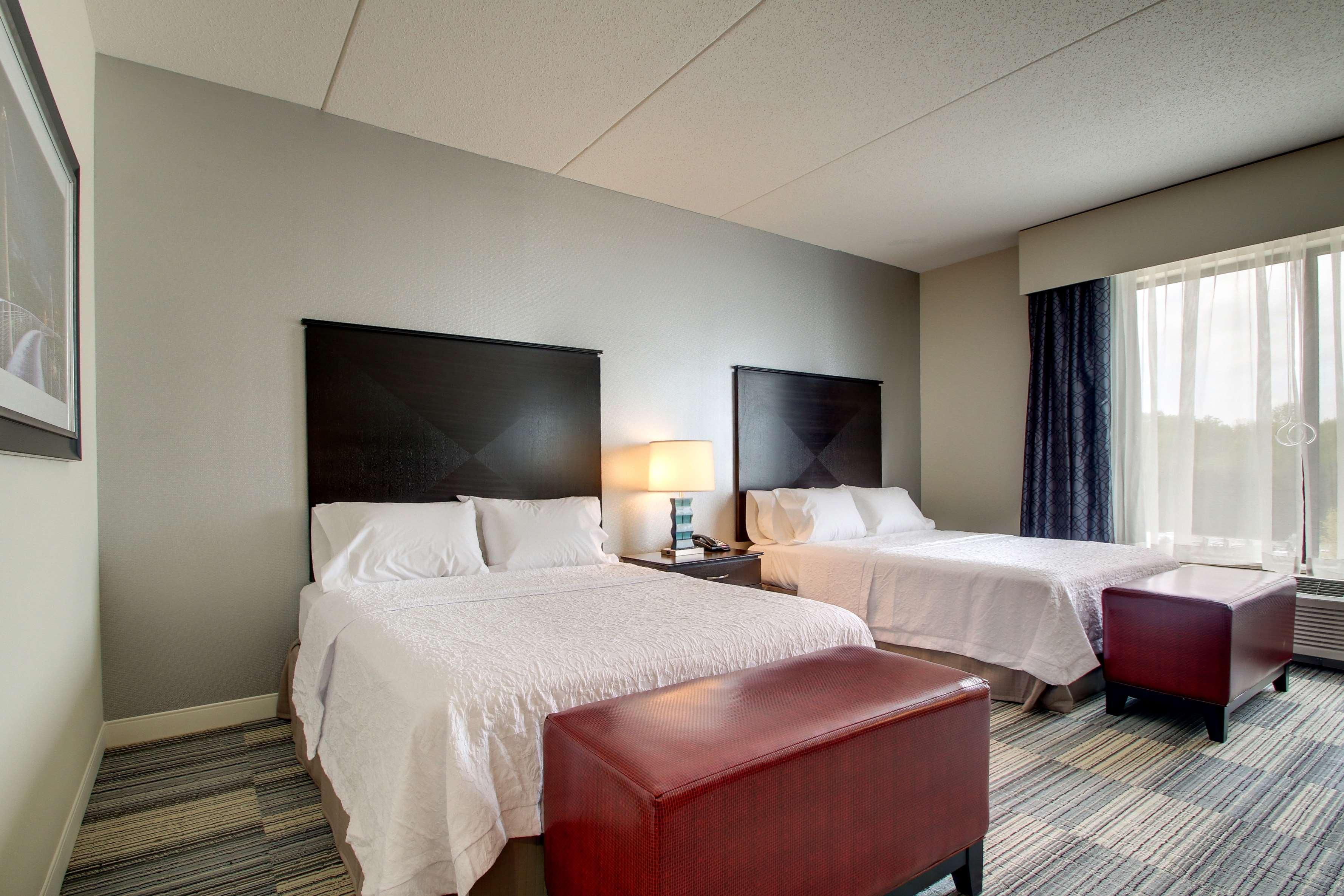 Hampton Inn & Suites Greenville Airport Exterior photo