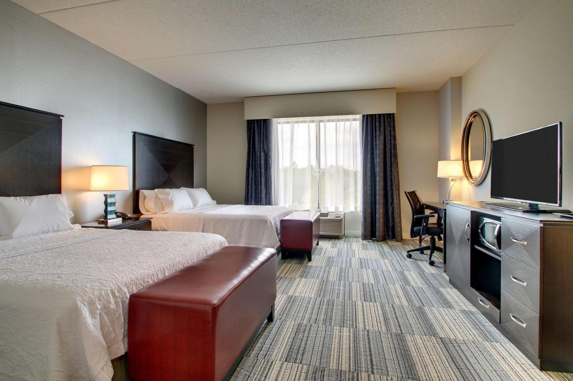 Hampton Inn & Suites Greenville Airport Exterior photo